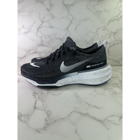 Nike Men's ZoomX Invincible Run 3 Lace Up Sneakers Black/White Size 9 DR2615 002 - Picture 2 of 7